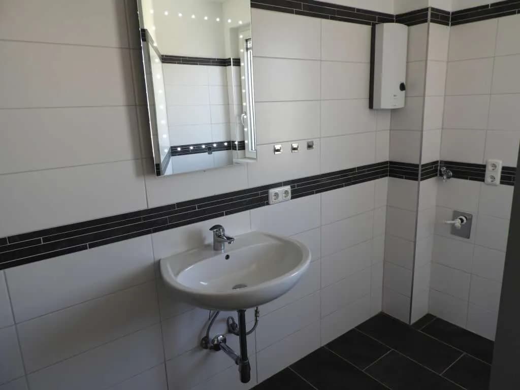 7-Zimmer-Gewerbeimmobilie kaufen in Wiener Neustadt – 353 m², € 670.000 – Bild 29 von 39