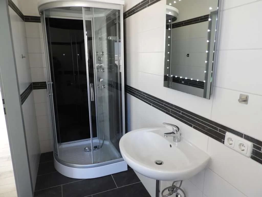 7-Zimmer-Gewerbeimmobilie kaufen in Wiener Neustadt – 353 m², € 670.000 – Bild 30 von 39