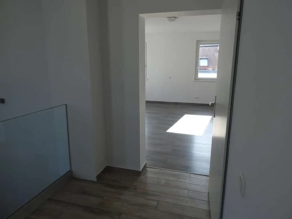 7-Zimmer-Gewerbeimmobilie kaufen in Wiener Neustadt – 353 m², € 670.000 – Bild 32 von 39