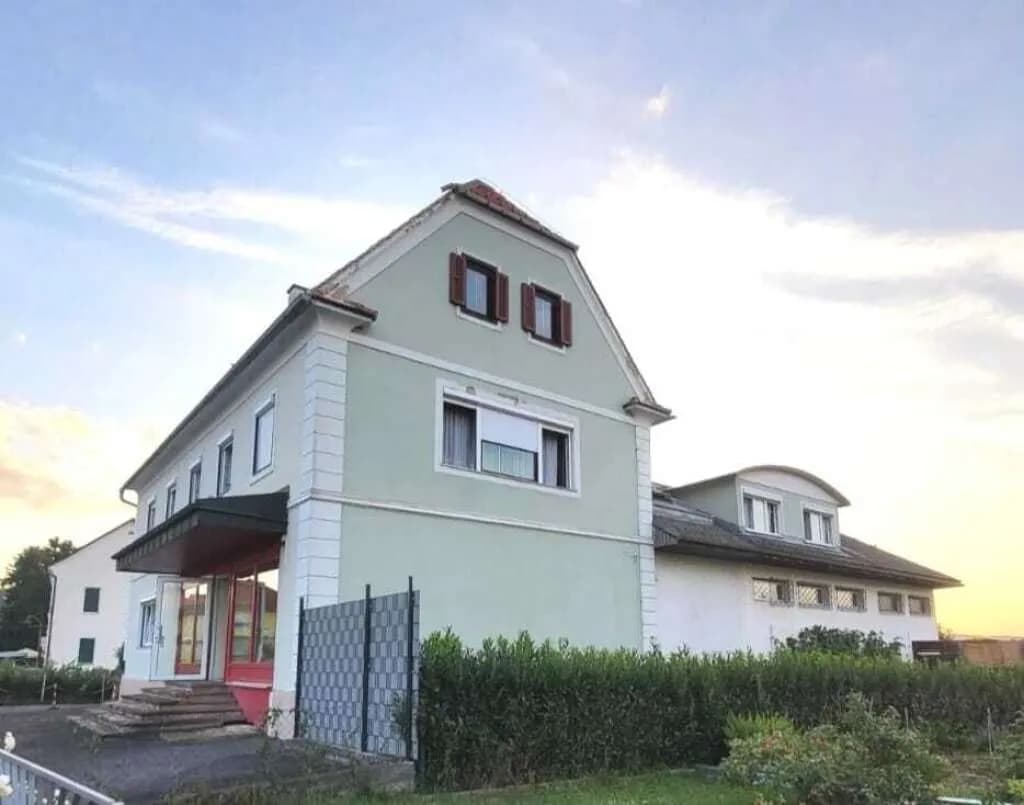 10-Zimmer-Gewerbeimmobilie kaufen in Südoststeiermark – 216 m², € 598.000 – Bild 2 von 11