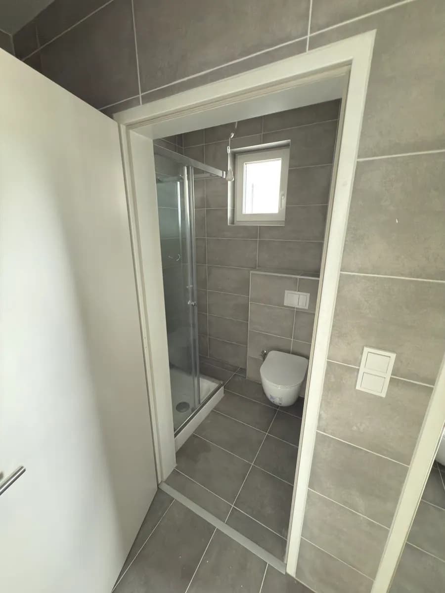 3-Zimmer-Gewerbeimmobilie mieten in Wiener Neustadt Land – 110 m², € 1.750 – Bild 9 von 11