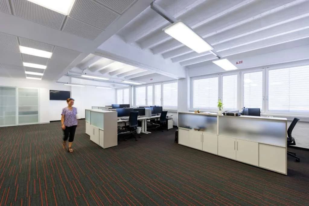 Gewerbeimmobilie mieten in Linz – 97 m², € 13 – Bild 2 von 10