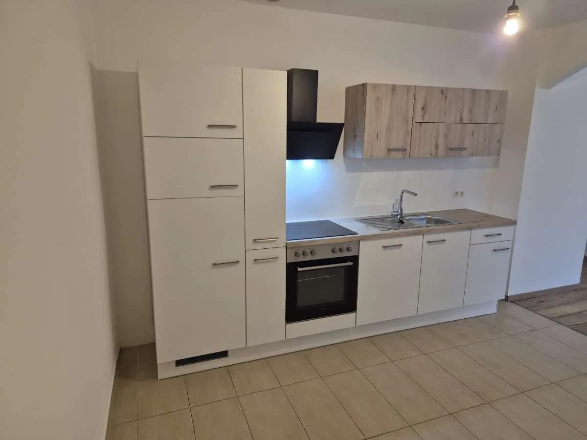 3-Zimmer-Wohnung mieten in Neunkirchen – 100 m², € 875 – Bild 3 von 12