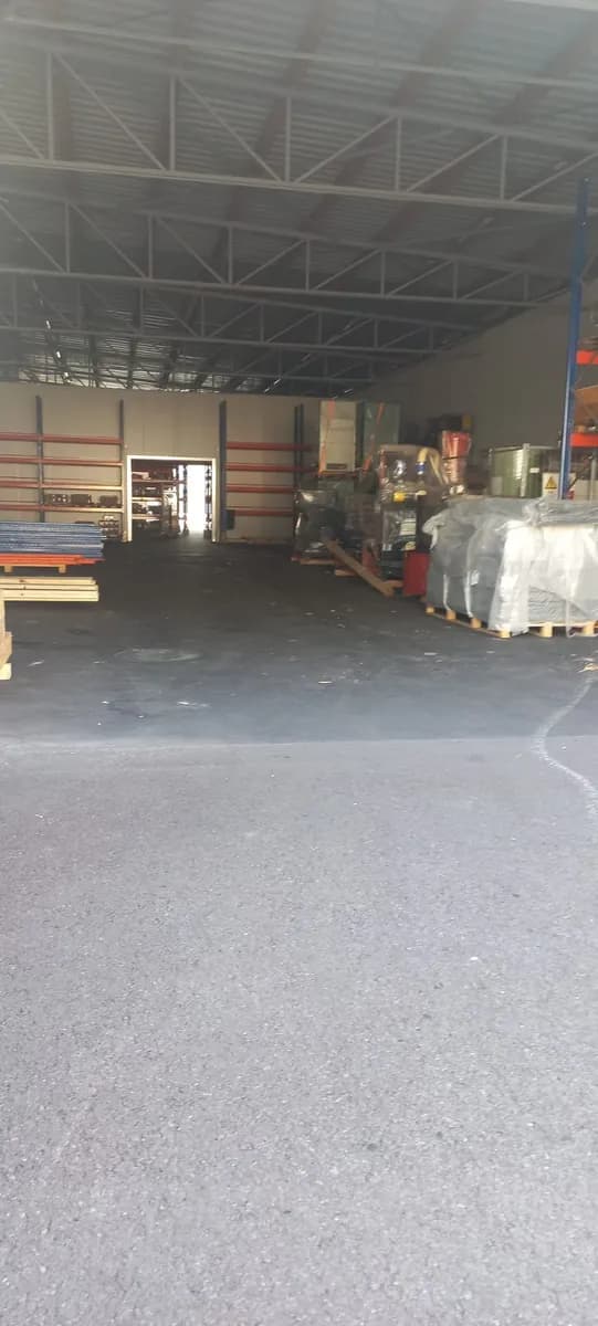 Gewerbeimmobilie kaufen in Linz – 1 100 m², € 850.000