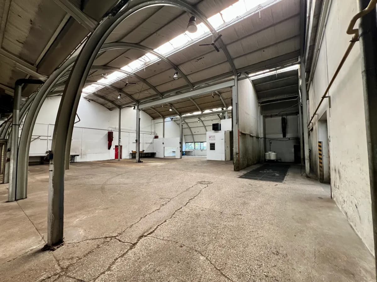 Gewerbeimmobilie mieten in Vöcklabruck – 1 200 m², € 3.500 – Bild 7 von 15