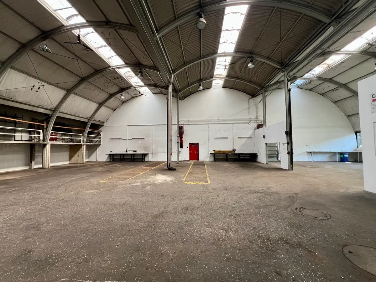 Gewerbeimmobilie mieten in Vöcklabruck – 1 200 m², € 3.500 – Bild 8 von 15