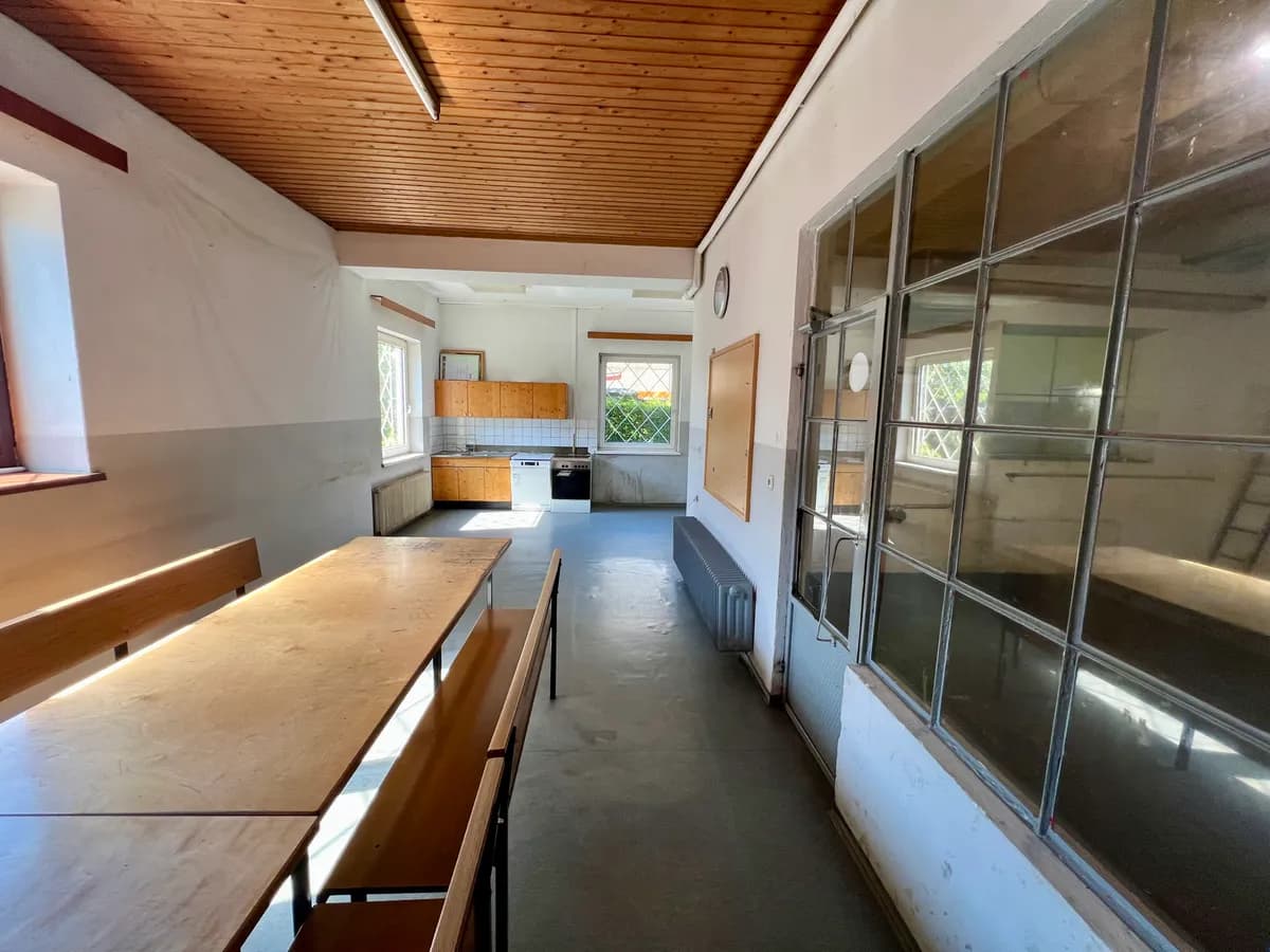 Gewerbeimmobilie mieten in Vöcklabruck – 1 200 m², € 3.500 – Bild 9 von 15