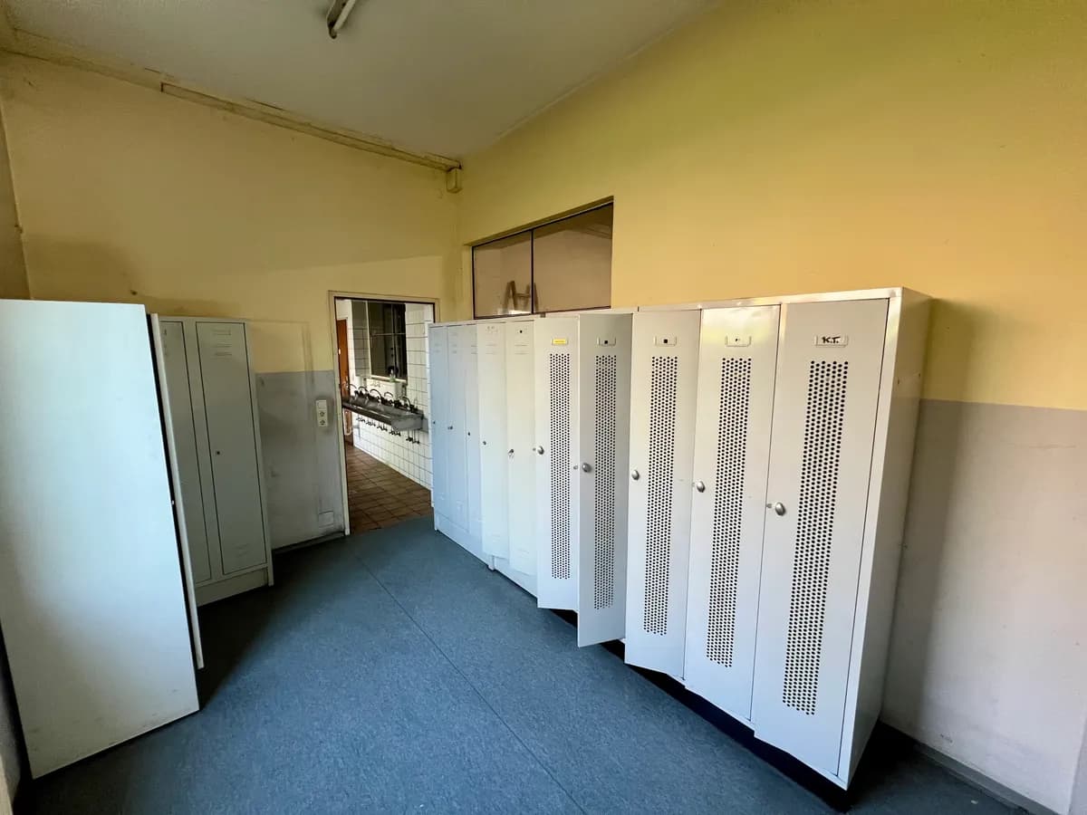 Gewerbeimmobilie mieten in Vöcklabruck – 1 200 m², € 3.500 – Bild 10 von 15