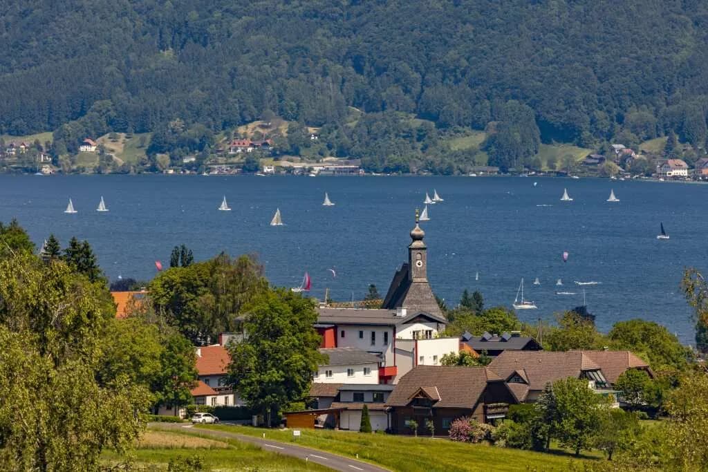 Grundstück kaufen in Vöcklabruck – 23 321 m², € 10.500.000 – Bild 3 von 14