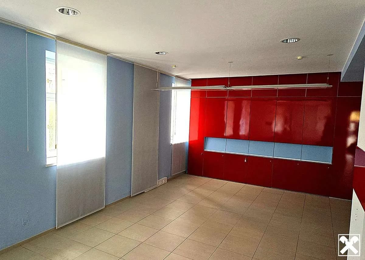 10-Zimmer-Gewerbeimmobilie mieten in Amstetten – 233 m², € 7 – Bild 2 von 26