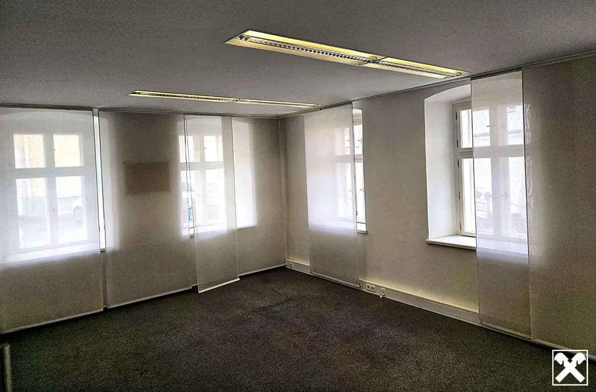 10-Zimmer-Gewerbeimmobilie mieten in Amstetten – 233 m², € 7 – Bild 11 von 26