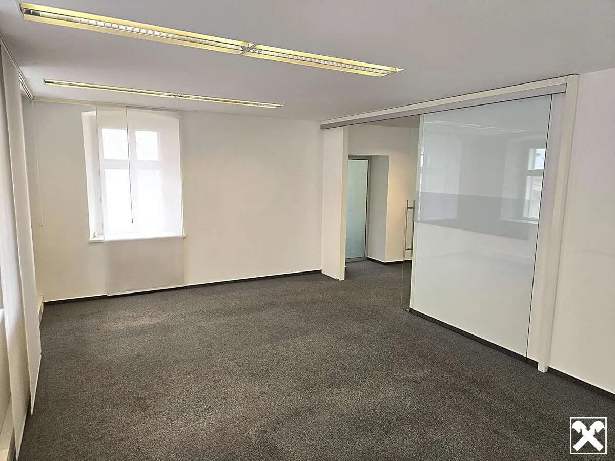 10-Zimmer-Gewerbeimmobilie mieten in Amstetten – 233 m², € 7 – Bild 12 von 26