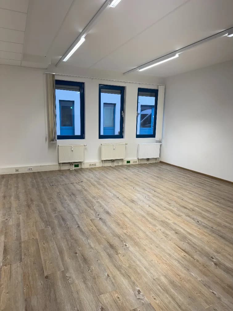 Gewerbeimmobilie mieten in Graz-Umgebung – 36 m², € 15 – Bild 4 von 5