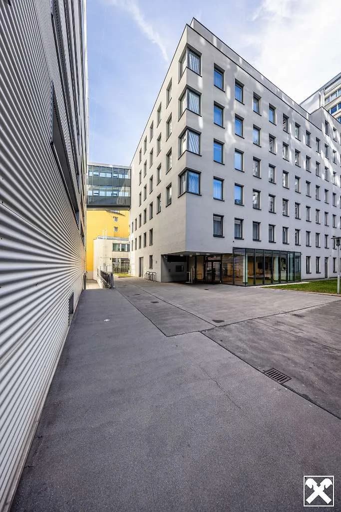 Gewerbeimmobilie mieten in Wien – 2 240 m²