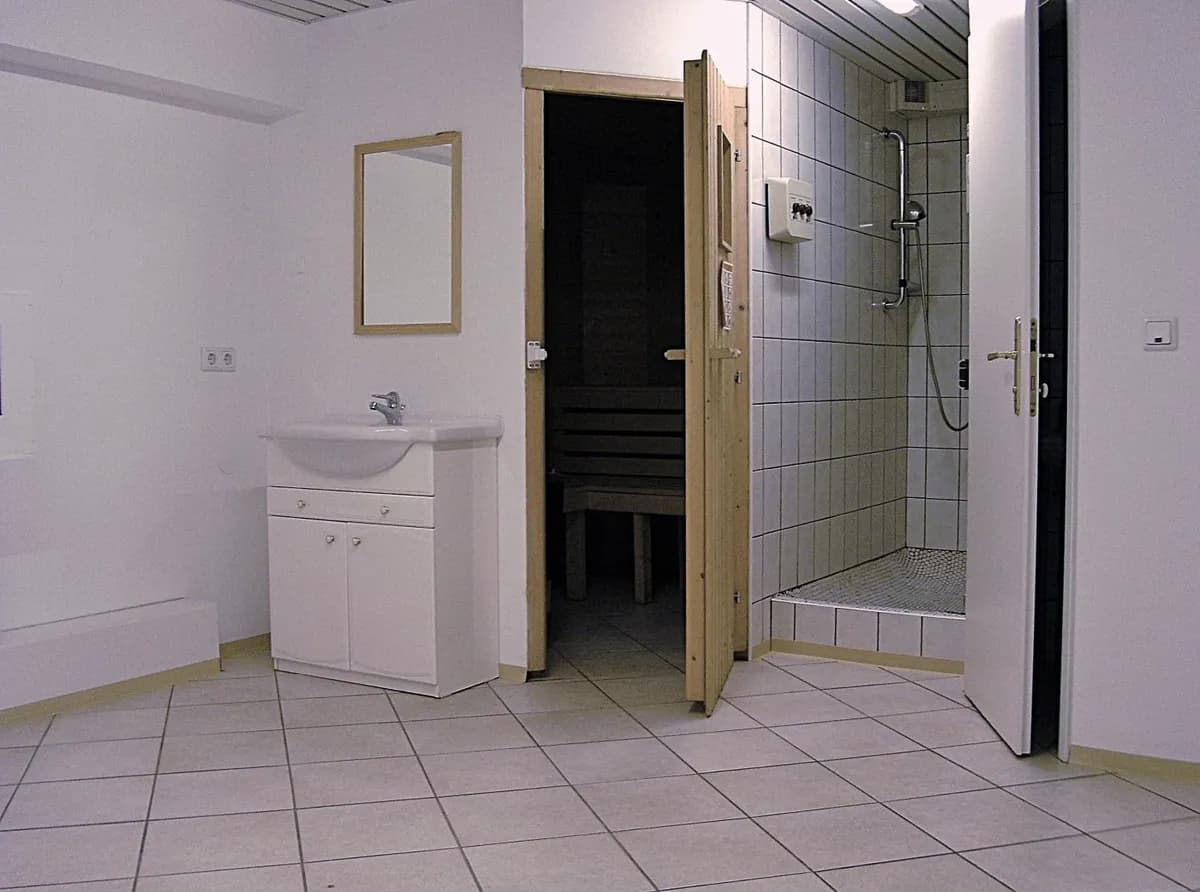 7-Zimmer-Immobilie mieten in Wien – 240 m², € 3.750 – Bild 17 von 26
