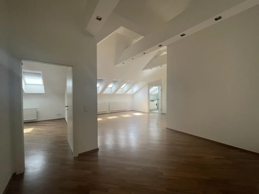 3-Zimmer-Wohnung mieten in Wien – 106 m², € 2.290 – Bild 1 von 14