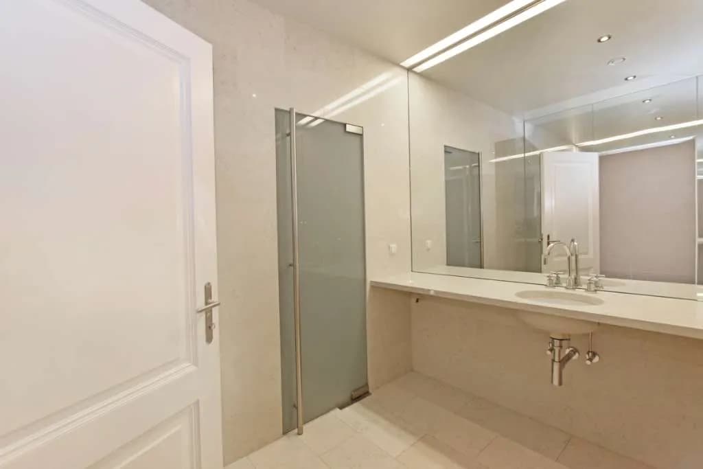 7-Zimmer-Gewerbeimmobilie mieten in Wien – 237 m², € 24 – Bild 10 von 11