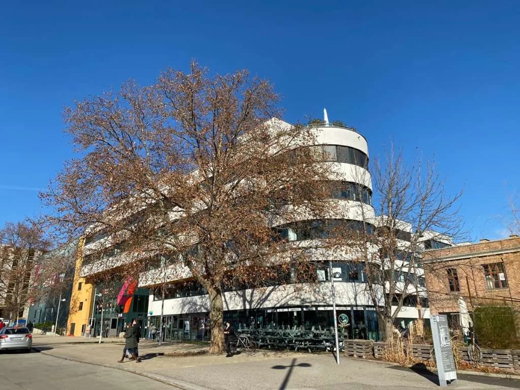 Gewerbeimmobilie mieten in Wien – 468 m², € 13 – Bild 2 von 6