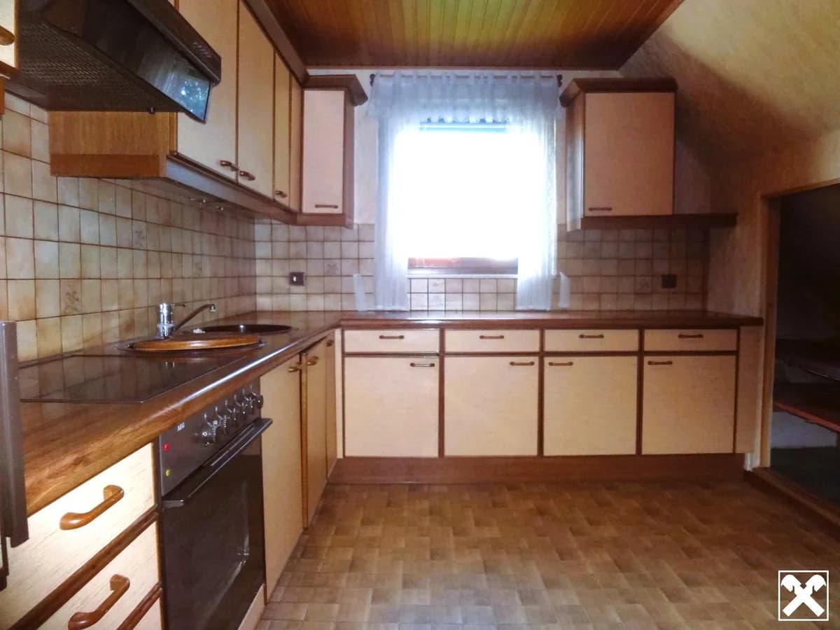 7-Zimmer-Gewerbeimmobilie kaufen in Neunkirchen – 170 m², € 329.000 – Bild 13 von 22