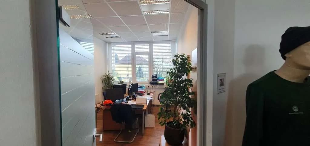 5-Zimmer-Gewerbeimmobilie mieten in Steyr – Bild 8 von 9