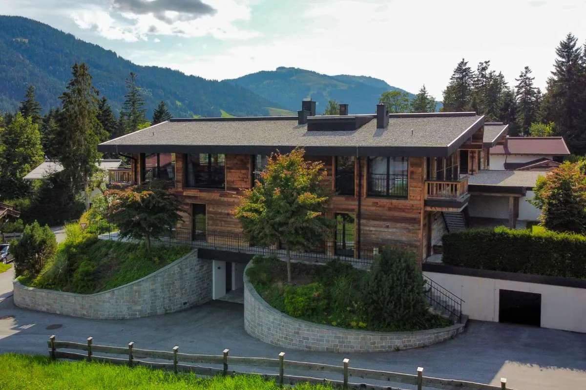 7-Zimmer-Haus mieten in Kitzbühel – 592 m², € 17.000