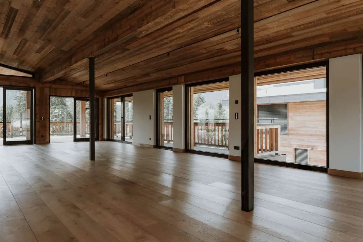 7-Zimmer-Haus mieten in Kitzbühel – 592 m², € 17.000 – Bild 8 von 14