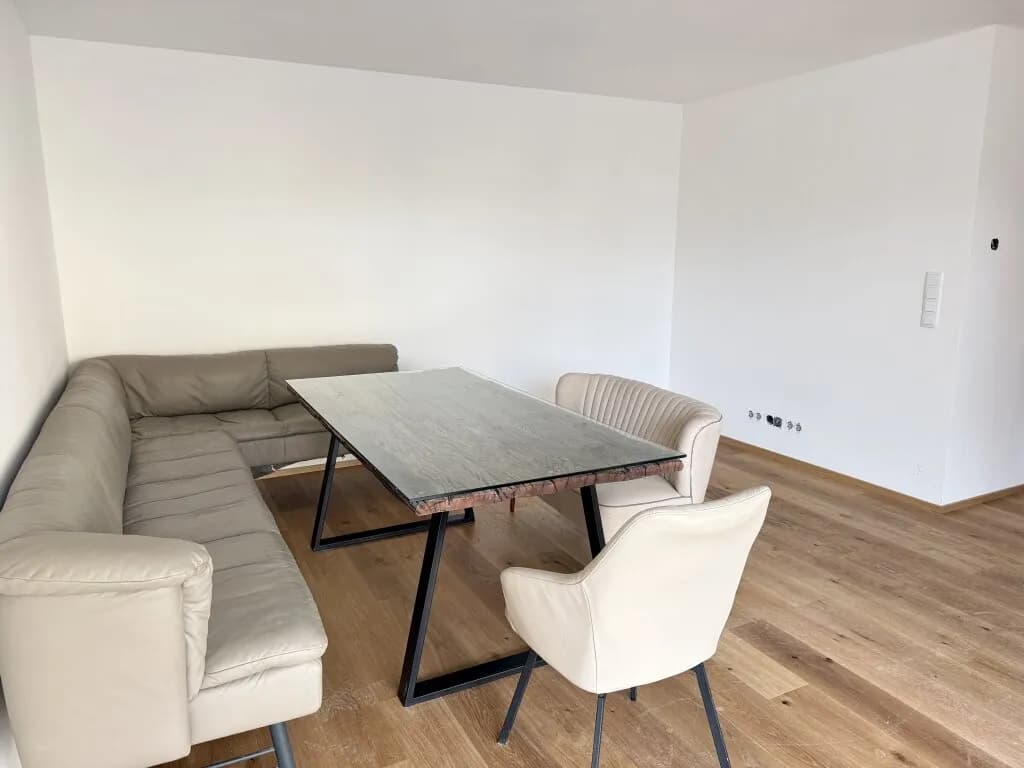 2-Zimmer-Wohnung mieten in Mödling – 49,9 m², € 990 – Bild 2 von 8
