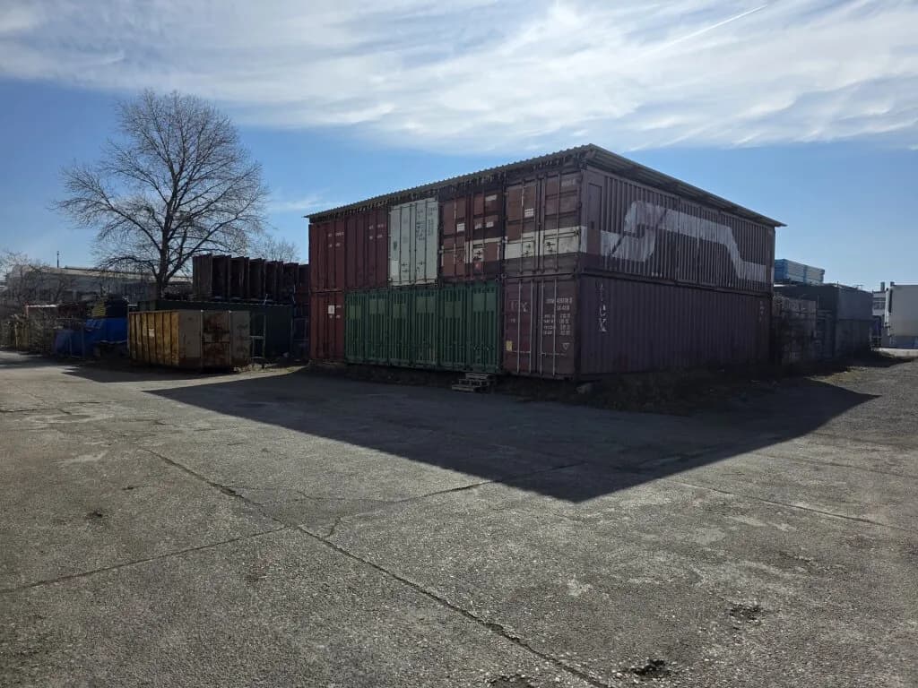 Gewerbeimmobilie mieten in Baden – 15 m², € 70