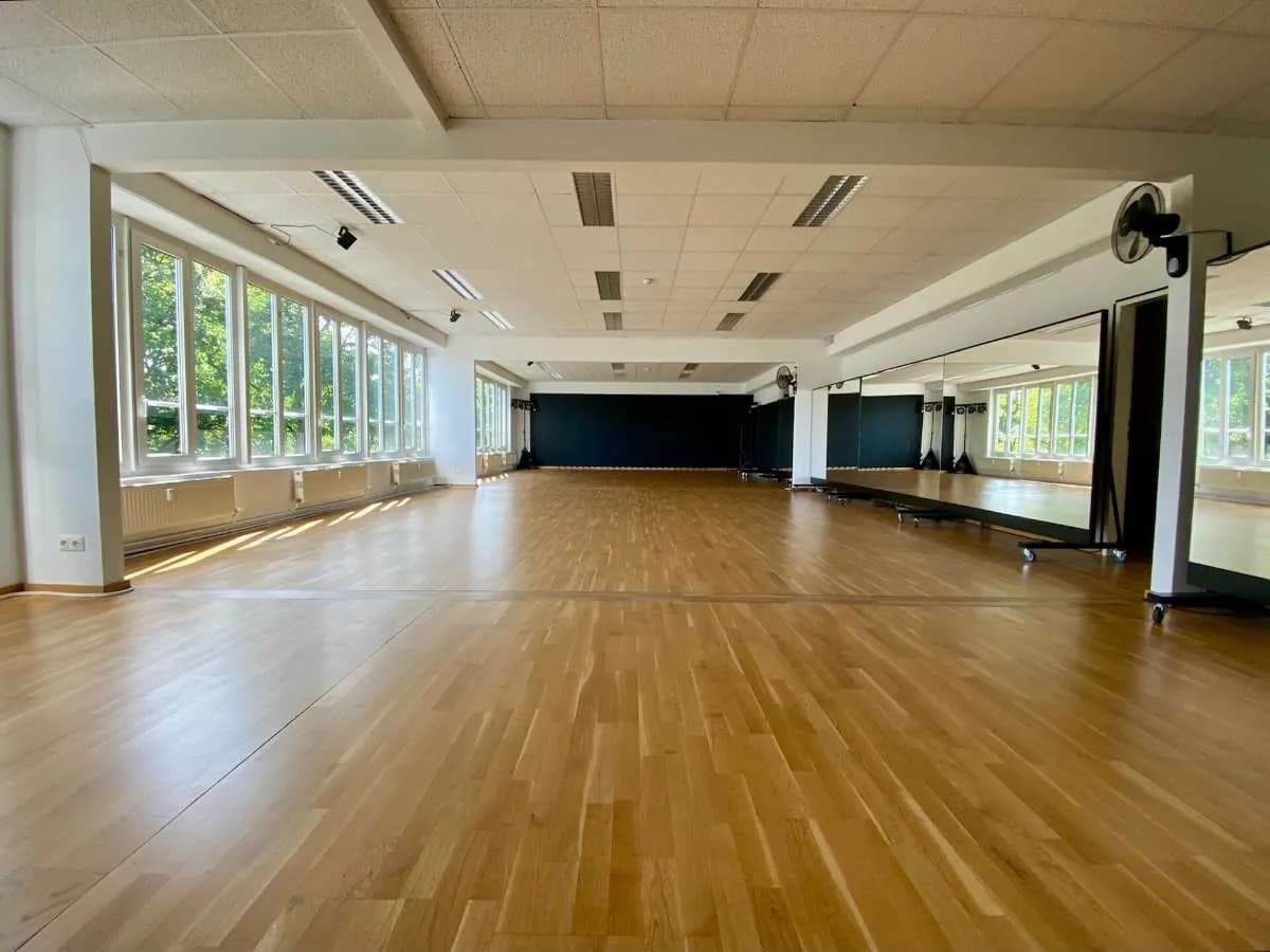 Gewerbeimmobilie mieten in Linz – 248 m², € 2.742 – Bild 2 von 16
