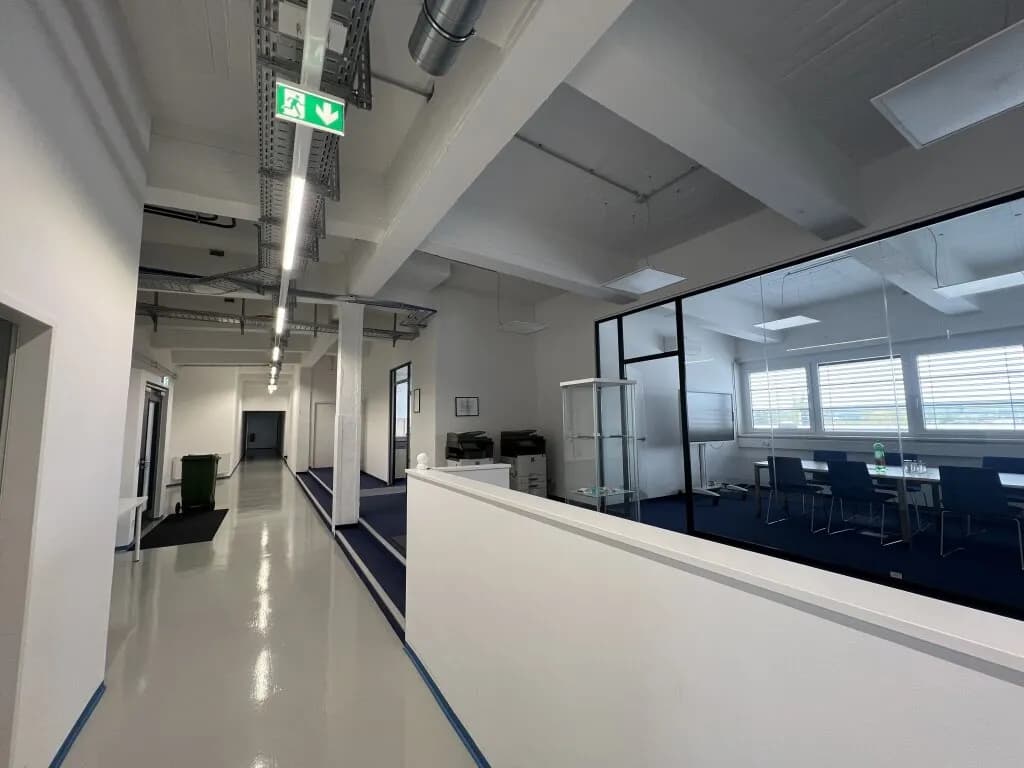 Gewerbeimmobilie mieten in Baden – 693 m², € 6.895 – Bild 8 von 11