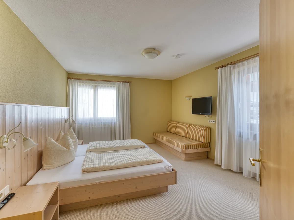 21-Zimmer-Haus kaufen in Landeck – 681 m² – Bild 6 von 10