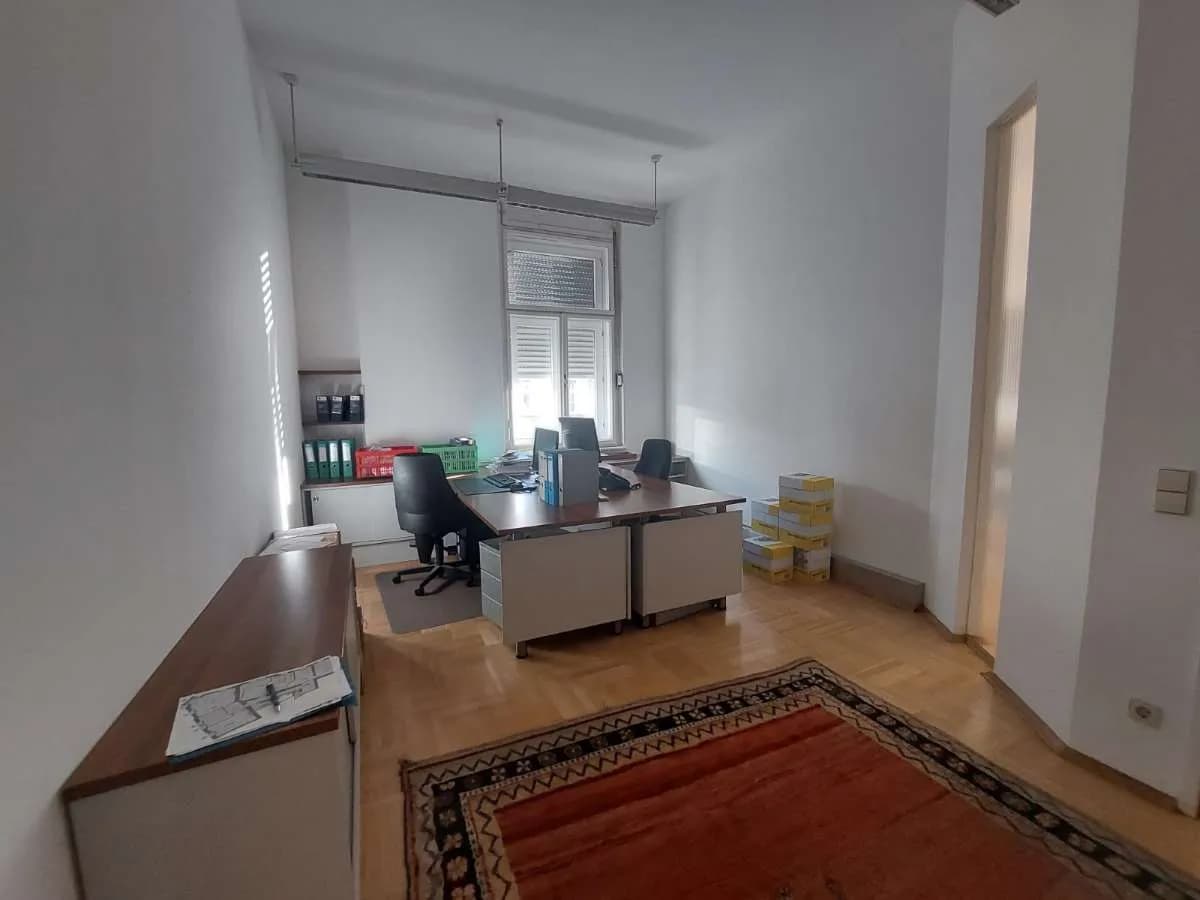 7-Zimmer-Gewerbeimmobilie mieten in Graz – 204 m², € 11 – Bild 5 von 12