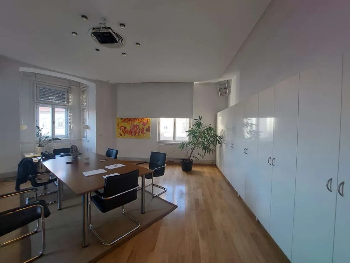 7-Zimmer-Gewerbeimmobilie mieten in Graz – 204 m², € 11 – Bild 7 von 12