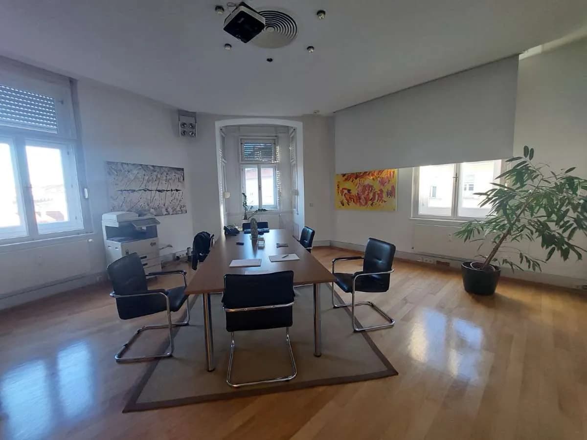 7-Zimmer-Gewerbeimmobilie mieten in Graz – 204 m², € 11 – Bild 8 von 12