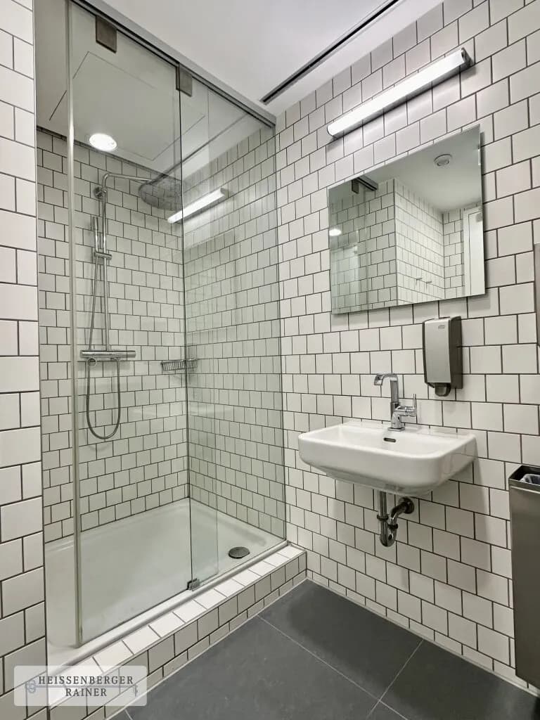 10-Zimmer-Gewerbeimmobilie mieten in Wien – 638 m², € 17.995 – Bild 8 von 13