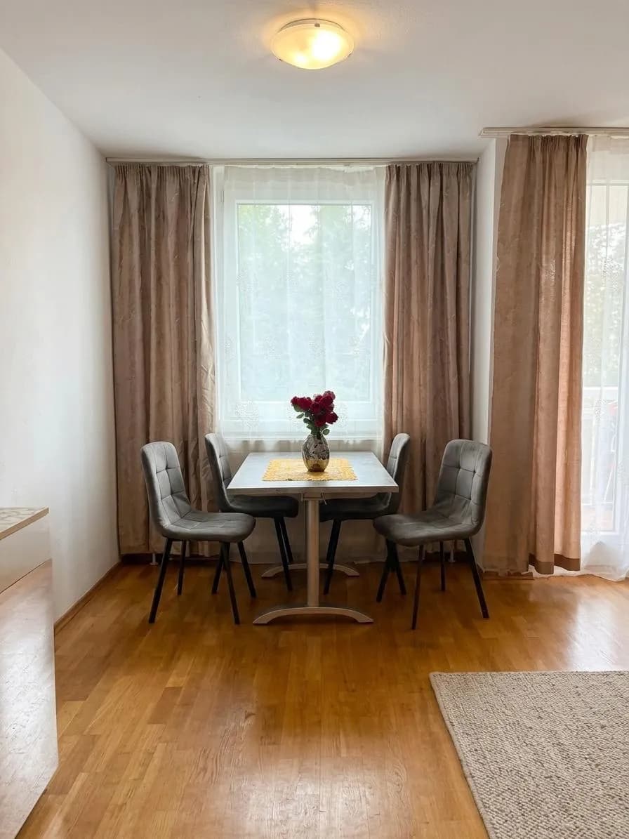 2-Zimmer-Wohnung mieten in Wels – 49 m², € 870 – Bild 3 von 16