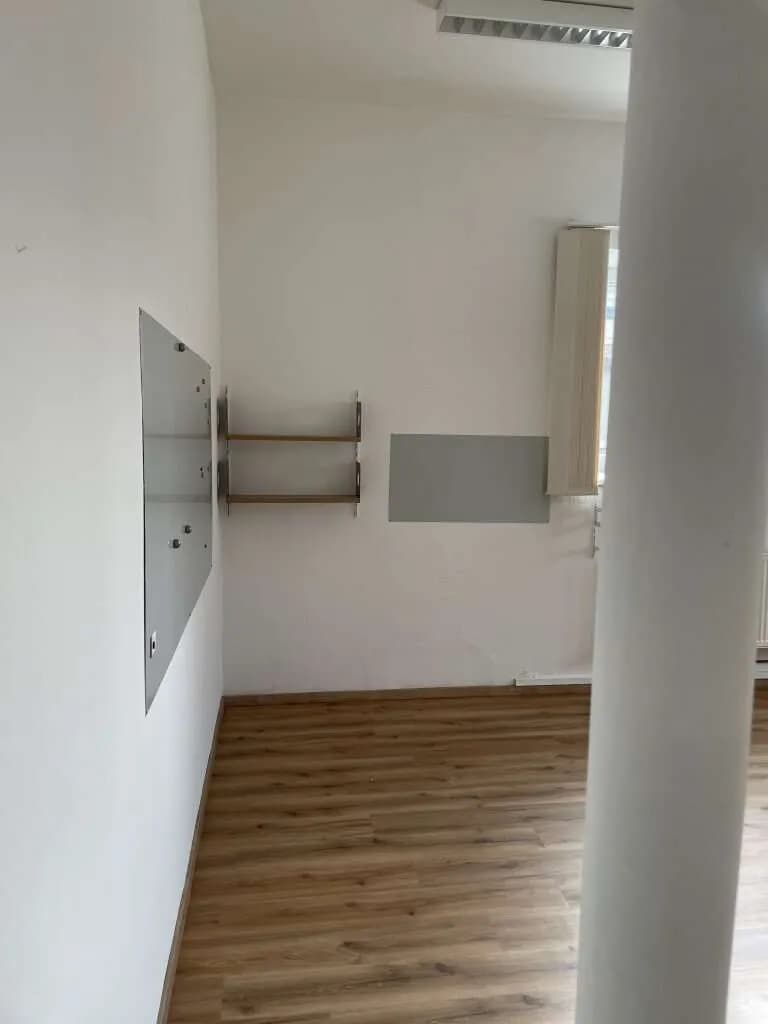 Gewerbeimmobilie mieten in Braunau am Inn – 33 m², € 347 – Bild 2 von 5