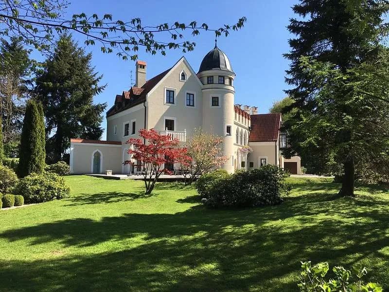 Immobilie kaufen in Braunau am Inn – 575 m², € 1.980.000 – Bild 2 von 6