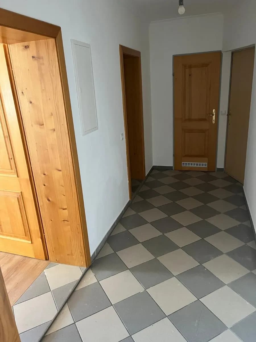 3-Zimmer-Wohnung mieten in Vöcklabruck – 85 m², € 600 – Bild 6 von 13