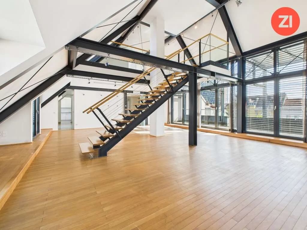 3-Zimmer-Wohnung mieten in Linz – 250 m², € 3.723