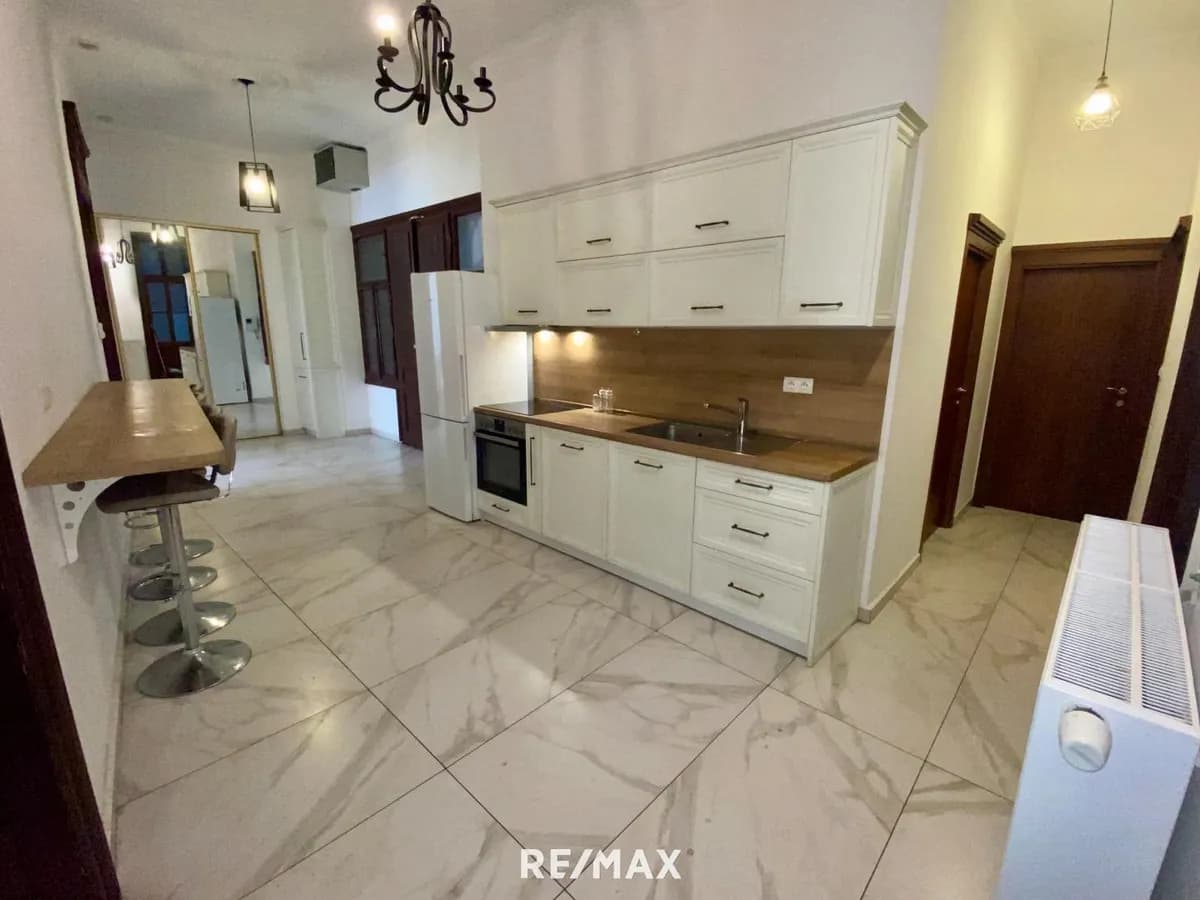 6-Zimmer-Gewerbeimmobilie mieten in Wien – 175 m², € 2.612 – Bild 7 von 12
