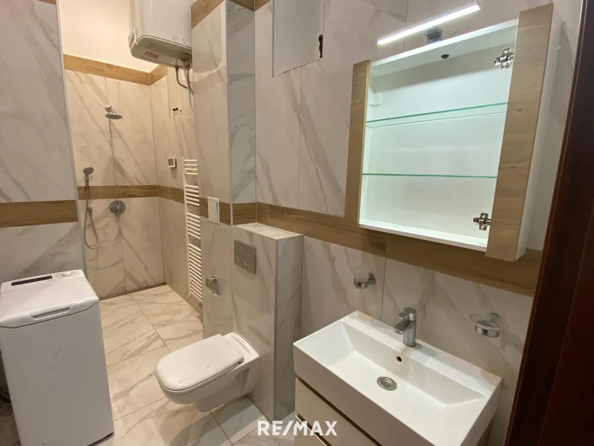 6-Zimmer-Gewerbeimmobilie mieten in Wien – 175 m², € 2.612 – Bild 8 von 12