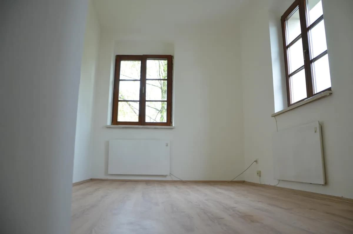 1-Zimmer-Wohnung mieten in Steyr – 27 m², € 330 – Bild 2 von 10