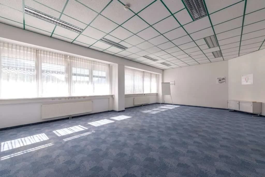 Gewerbeimmobilie mieten in Gmunden – 1 230 m², € 9.840 – Bild 8 von 17
