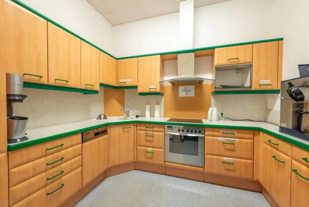 Gewerbeimmobilie mieten in Gmunden – 1 230 m², € 9.840 – Bild 9 von 17