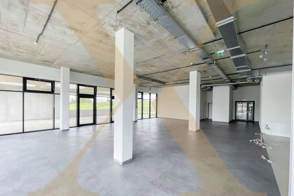 Gewerbeimmobilie mieten in Linz Land – 400 m², € 5.272