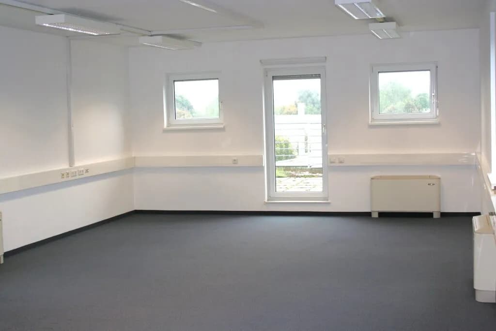 Gewerbeimmobilie mieten in Linz – 60 m², € 953