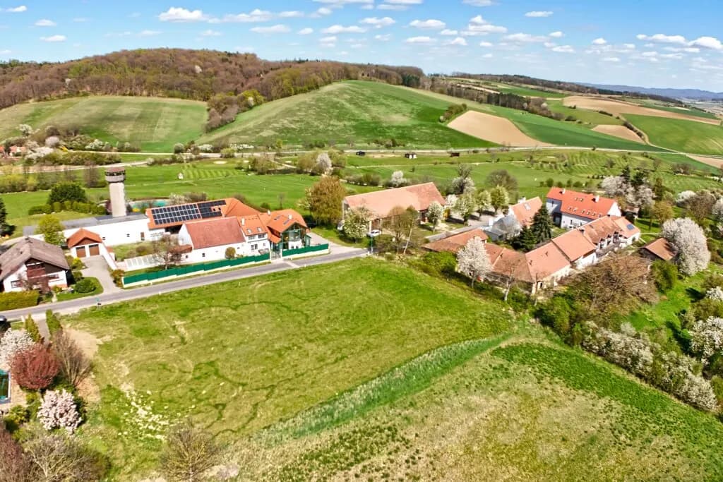 Grundstück kaufen in Sankt Pölten Land – 1 430 m², € 380.000