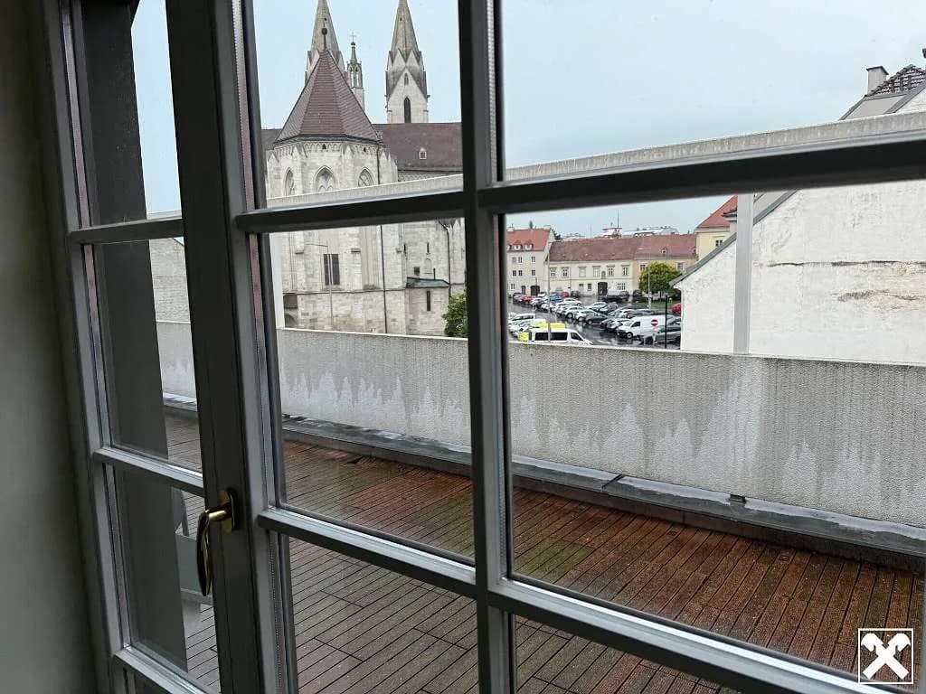 Wohnung mieten in Wiener Neustadt – 210 m², € 2.430