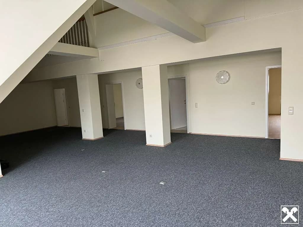 Wohnung mieten in Wiener Neustadt – 210 m², € 2.430 – Bild 3 von 19